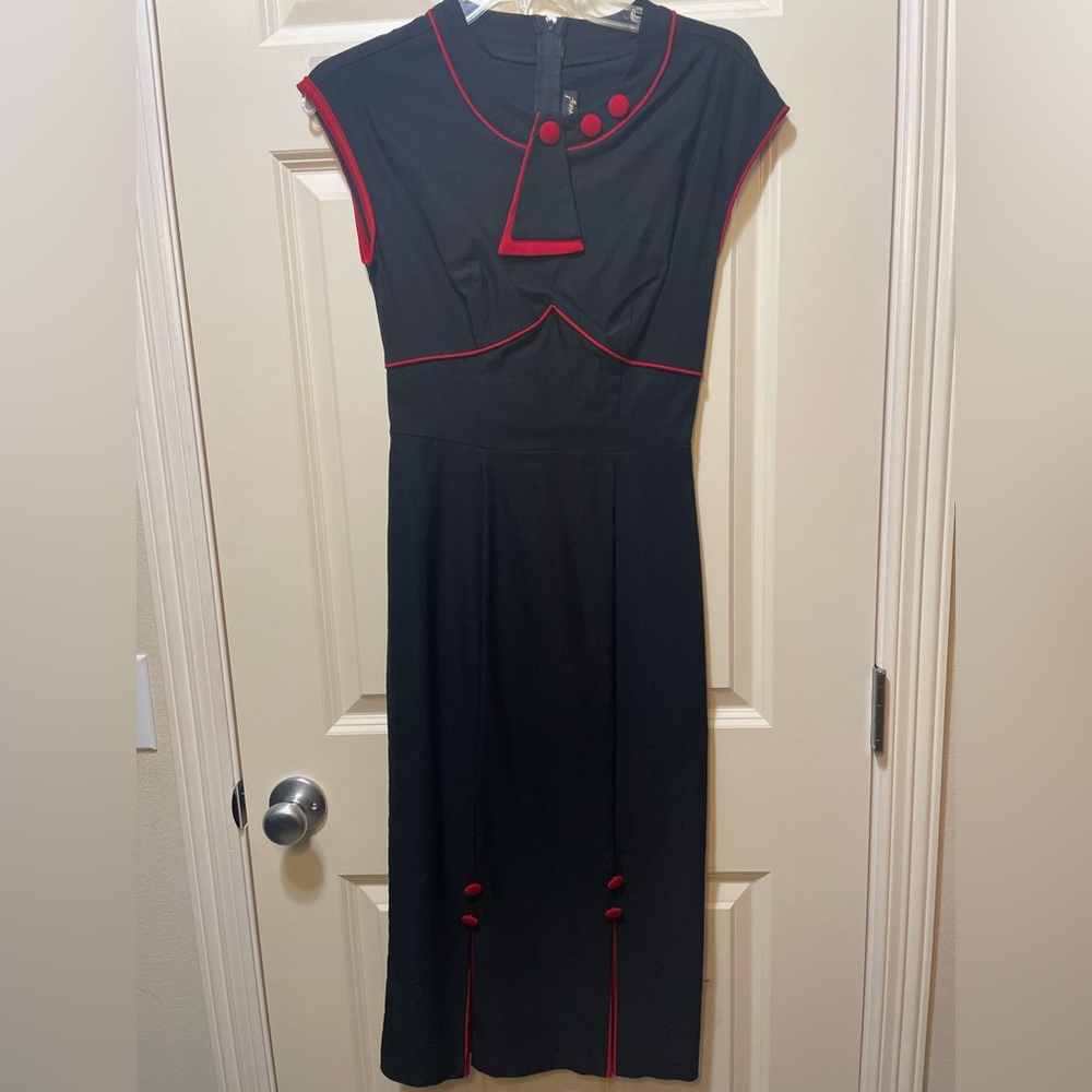 Retro knee length black dress size large